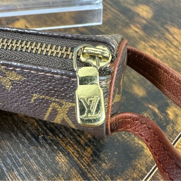 Louis Vuitton Vintage Monogram Golf Ball Holder Men Women - Picture 8 of 11